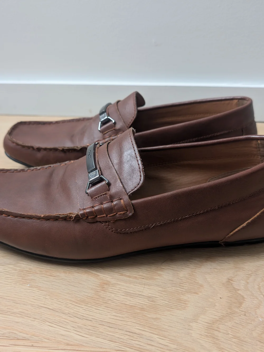 GUESS Brown Leather Men’s Slip-On Moccasins with Metal Bit